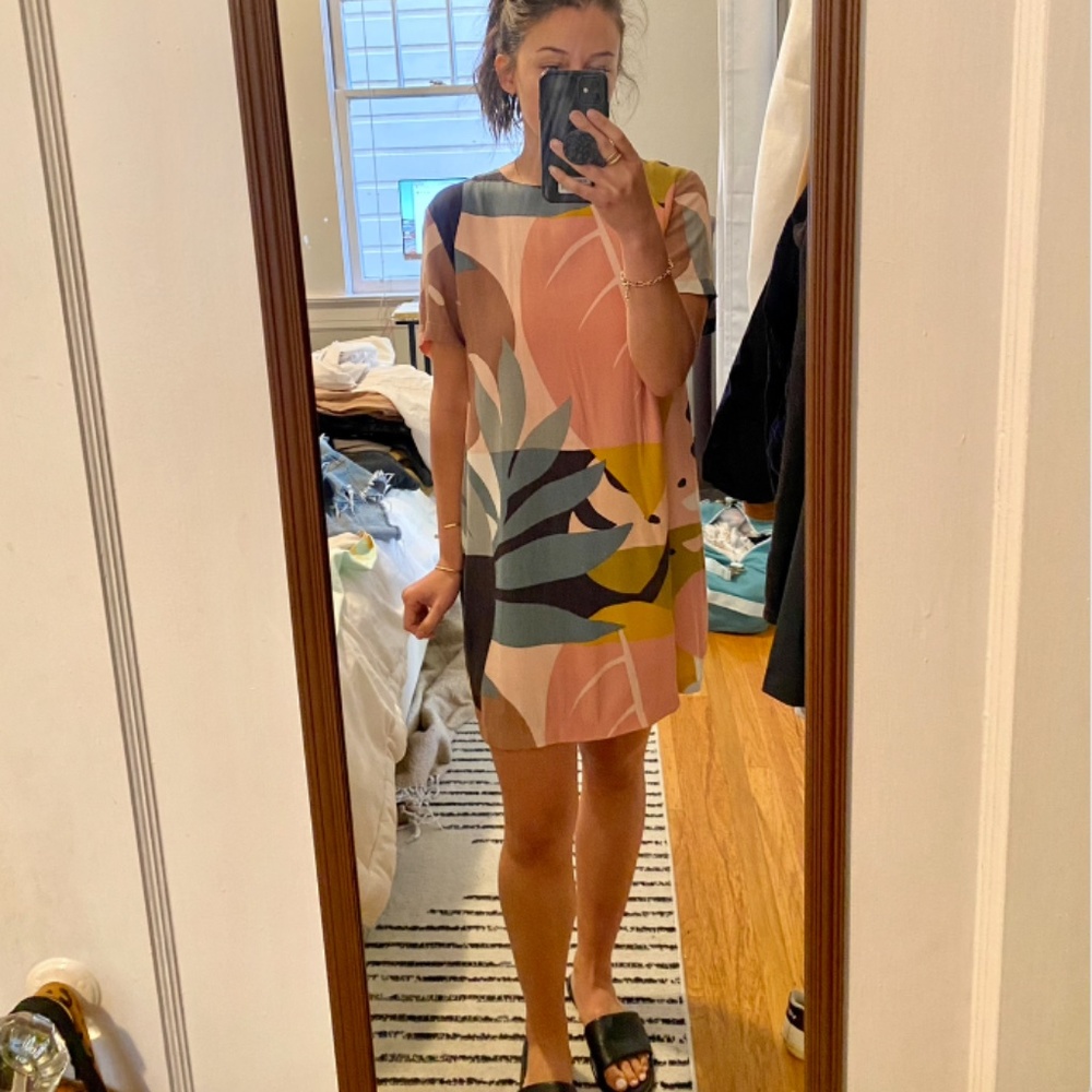 Mauve Tropical Floral Print Mini Isalis Dress